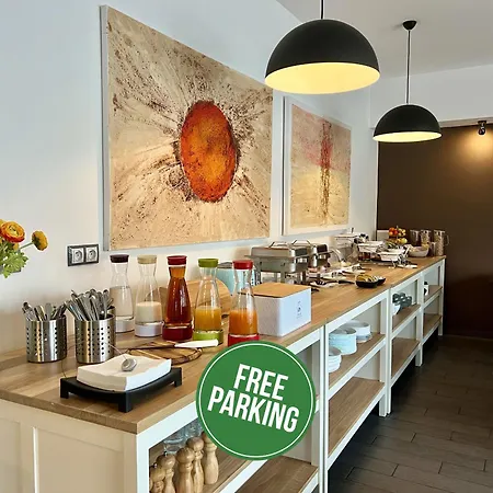 Grand Petit Hotel 3*