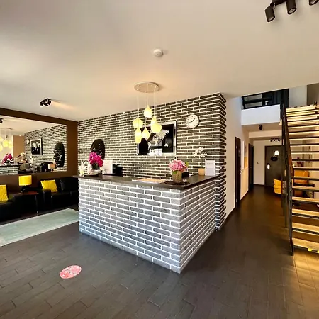 Hotel Grand Petit Prague