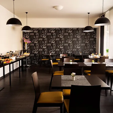 Grand Petit 3* Praha