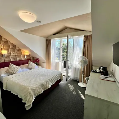 Grand Petit Szálloda 3*