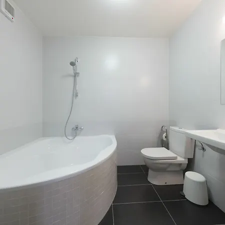 Grand Petit Hotel