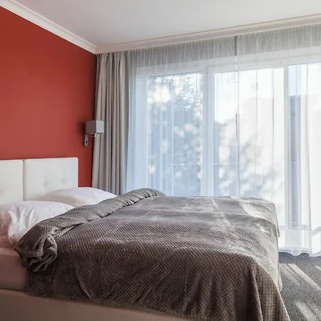 Hotel Grand Petit 3*